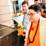 साध्वी प्रज्ञा ठाकुर बोलीं- कौन कहता है आतंक कोई रंग नहीं